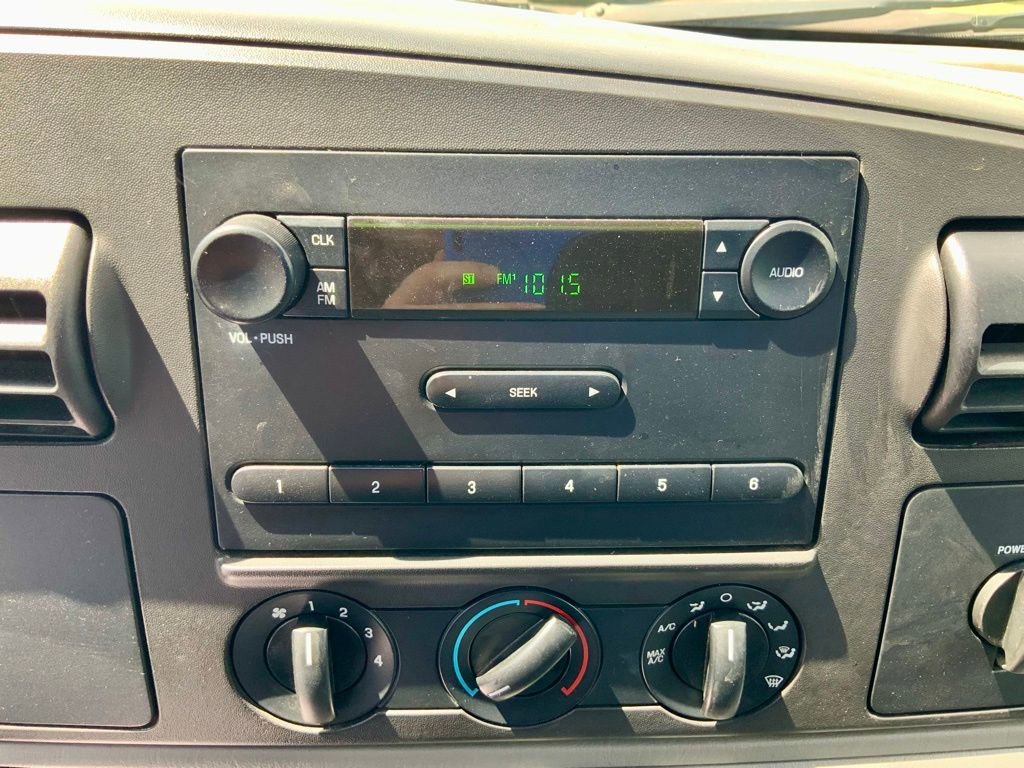 Used 2006 Ford F250 XL RWD image 11