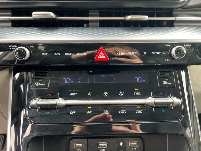 Used 2024 Kia Carnival SX Prestige FWD image 22