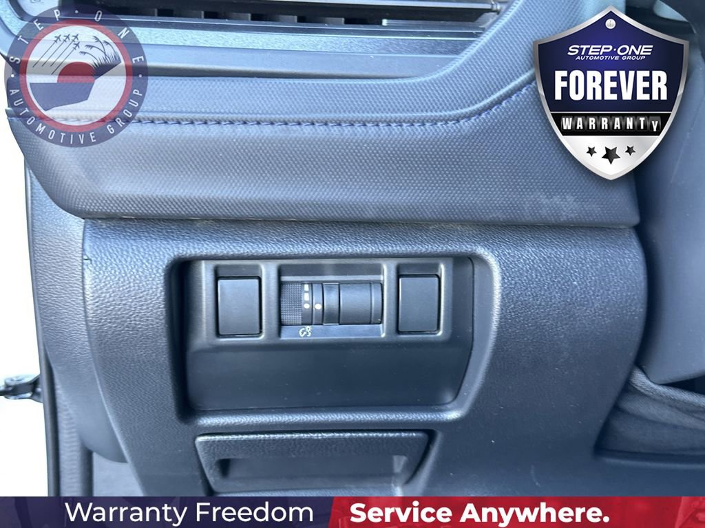 Used 2025 Subaru Forester Premium AWD/4WD image 18