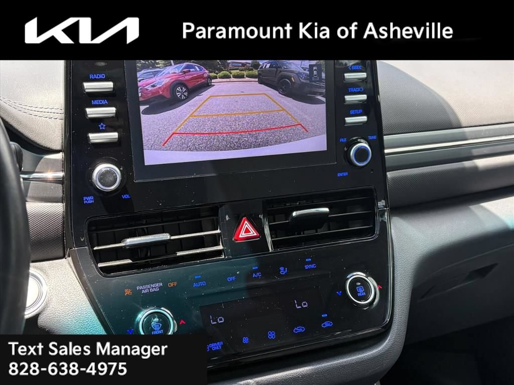 Used 2022 Hyundai Ioniq SE FWD image 9