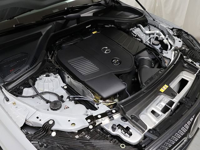 Certified 2025 Mercedes-Benz GLC 300 4MATIC image 36