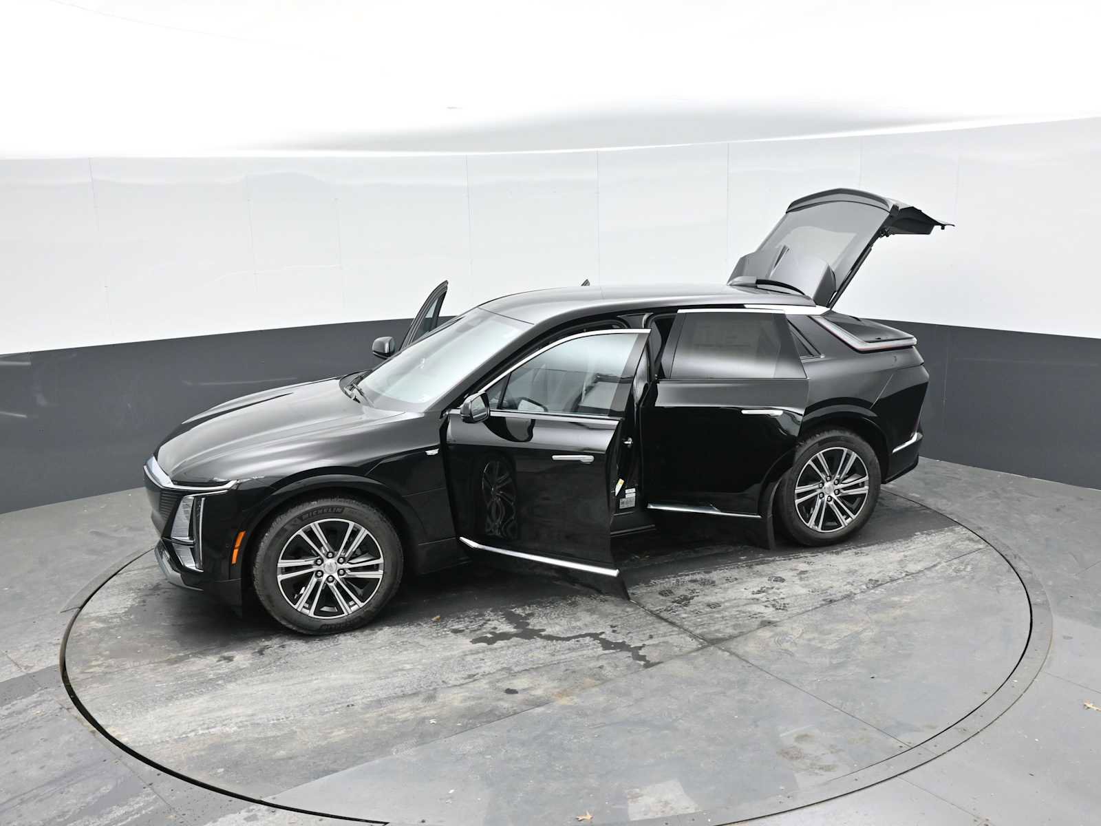 New 2025 Cadillac Lyriq Luxury image 41