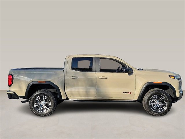 Used 2024 GMC Canyon AT4 image 4