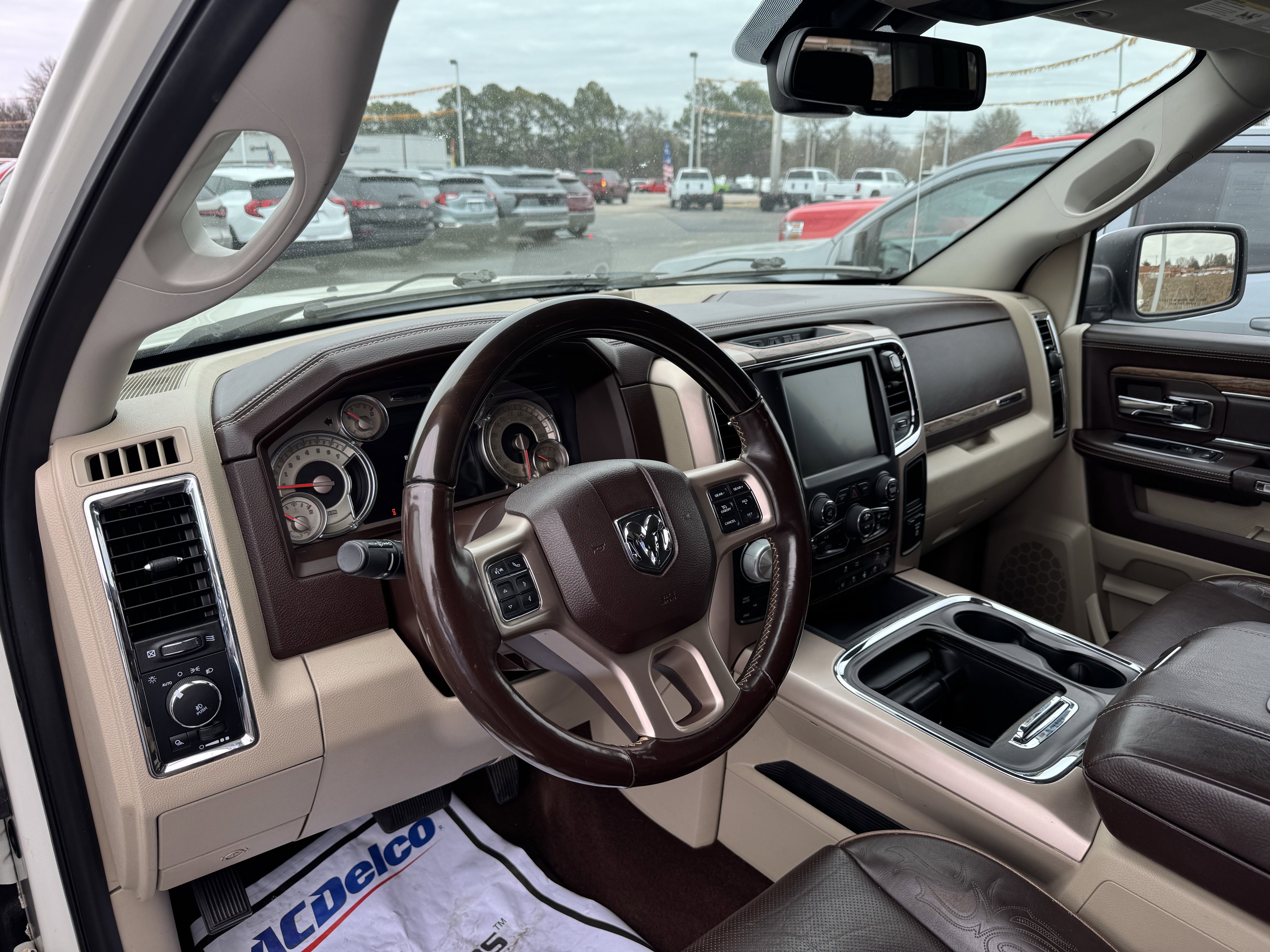 Used 2017 RAM 1500 Laramie Longhorn image 9