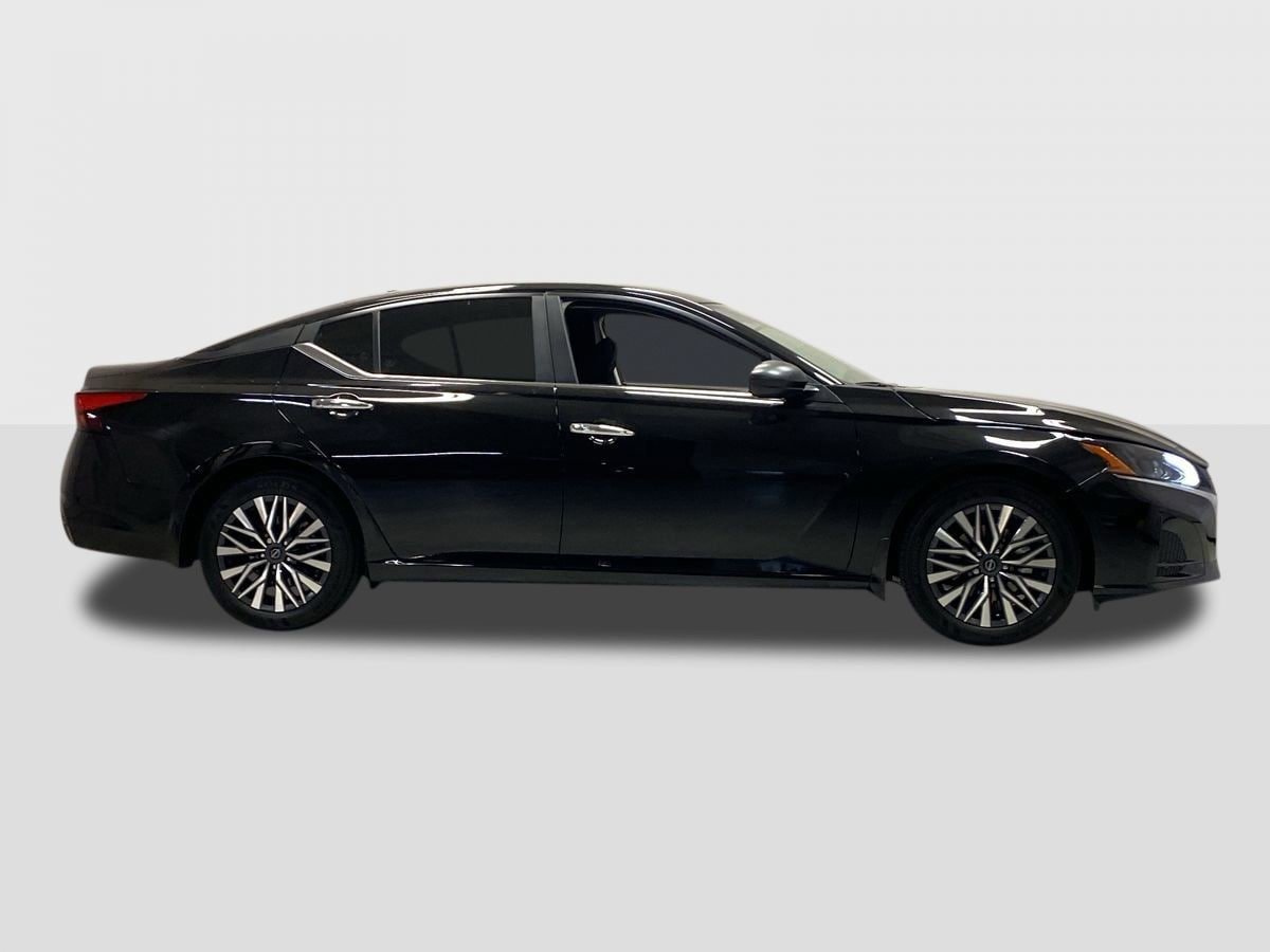 New 2026 Nissan Altima 2.5 SV FWD image 6