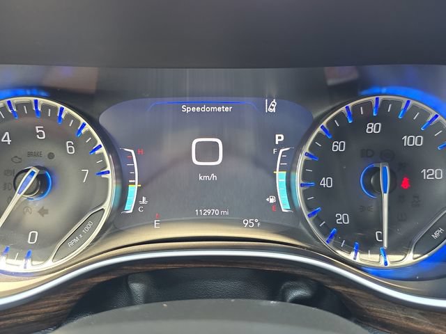 Used 2022 Chrysler Pacifica Pinnacle FWD image 23
