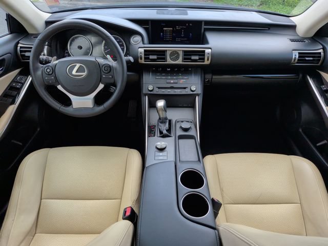 Used 2015 Lexus IS 250 RWD image 31
