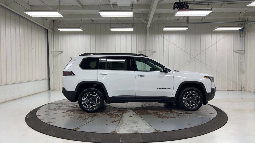 New 2026 Jeep Cherokee Laredo AWD/4WD image 9