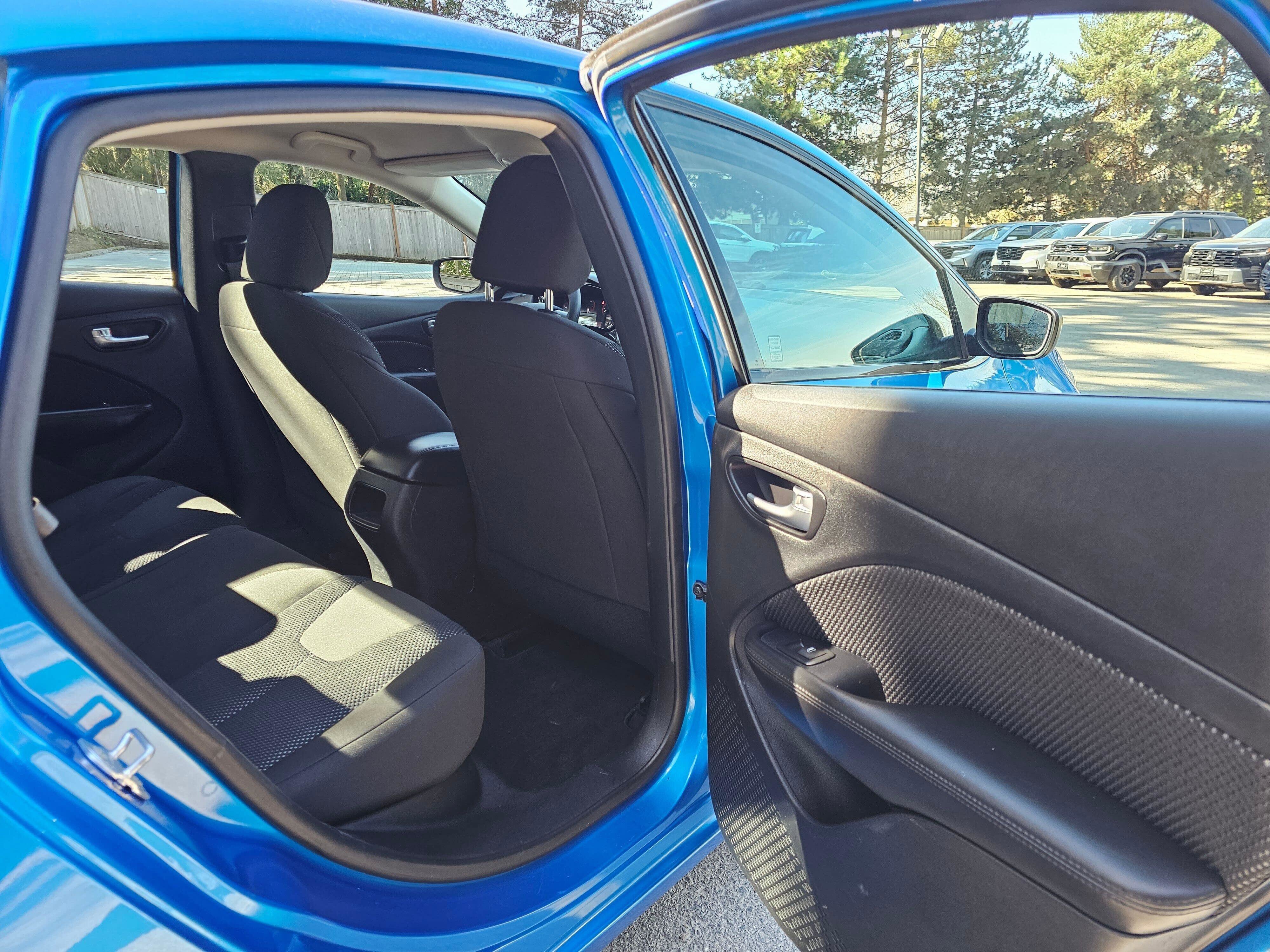 Used 2016 Dodge Dart SE image 12