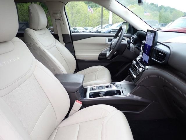 Used 2022 Ford Explorer Platinum w/ Technology Package AWD/4WD image 10