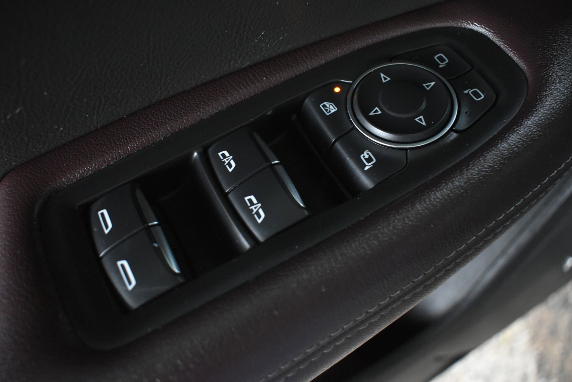 Used 2021 Cadillac XT6 Premium Luxury w/ LPO, Floor Liner Package AWD/4WD image 13