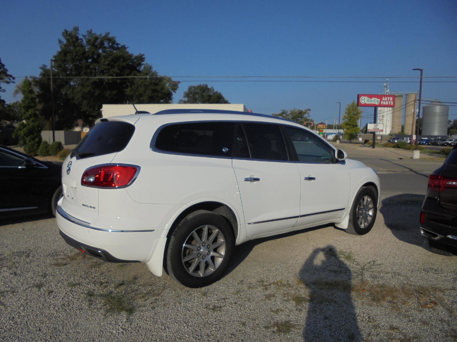 Used 2017 Buick Enclave Convenience image 4