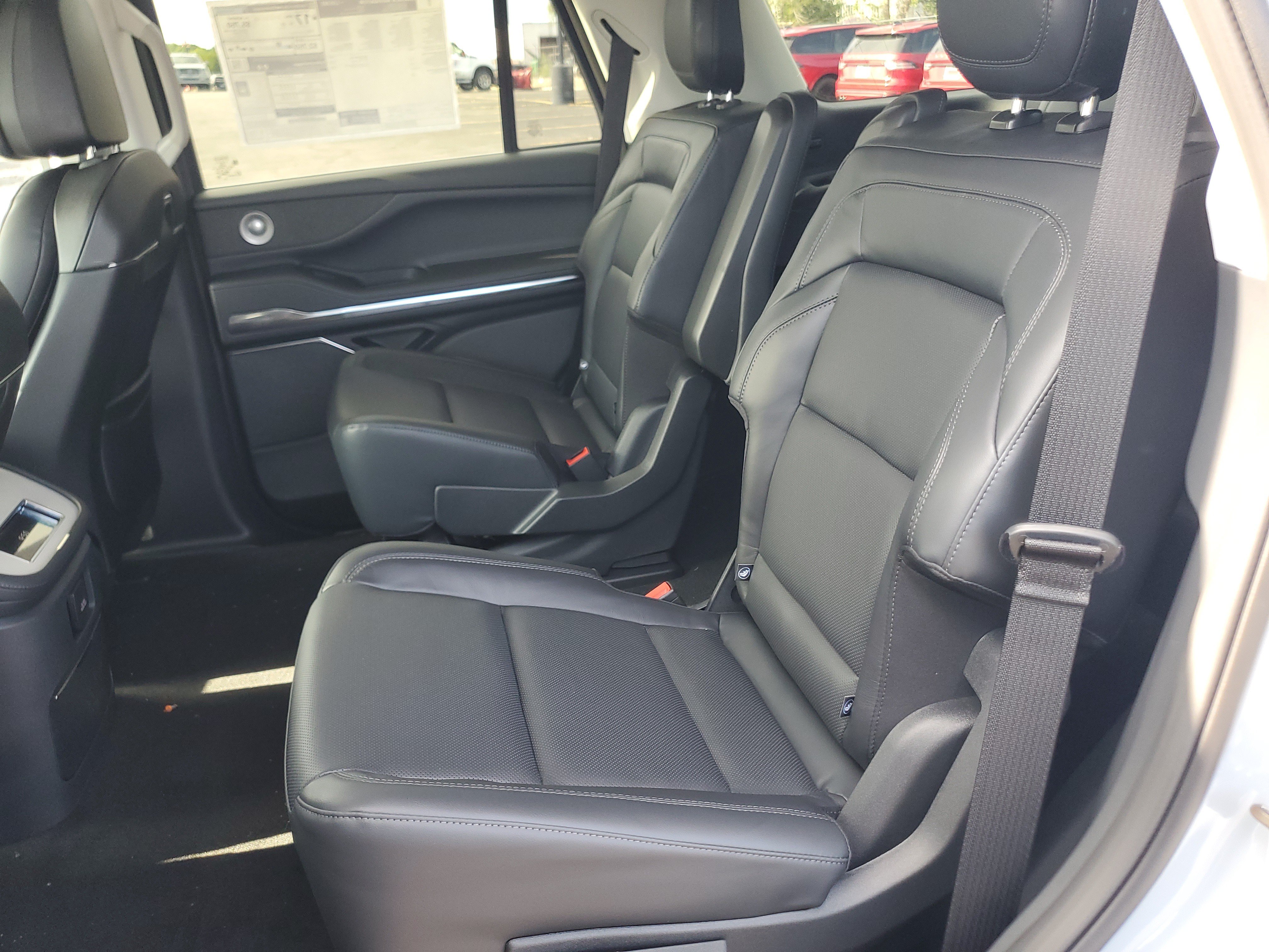 New 2027 Lincoln Navigator Reserve AWD/4WD image 31