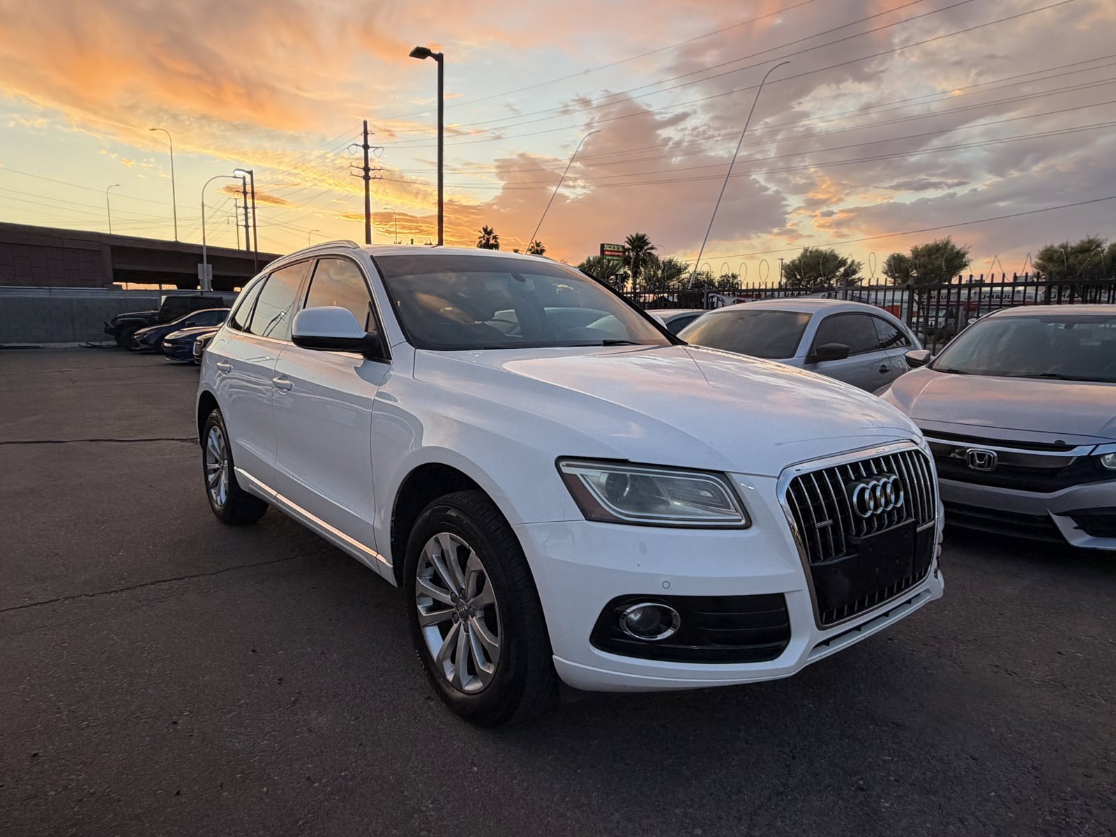 Used 2015 Audi Q5 2.0T Premium Plus w/ Technology Package AWD/4WD image 3