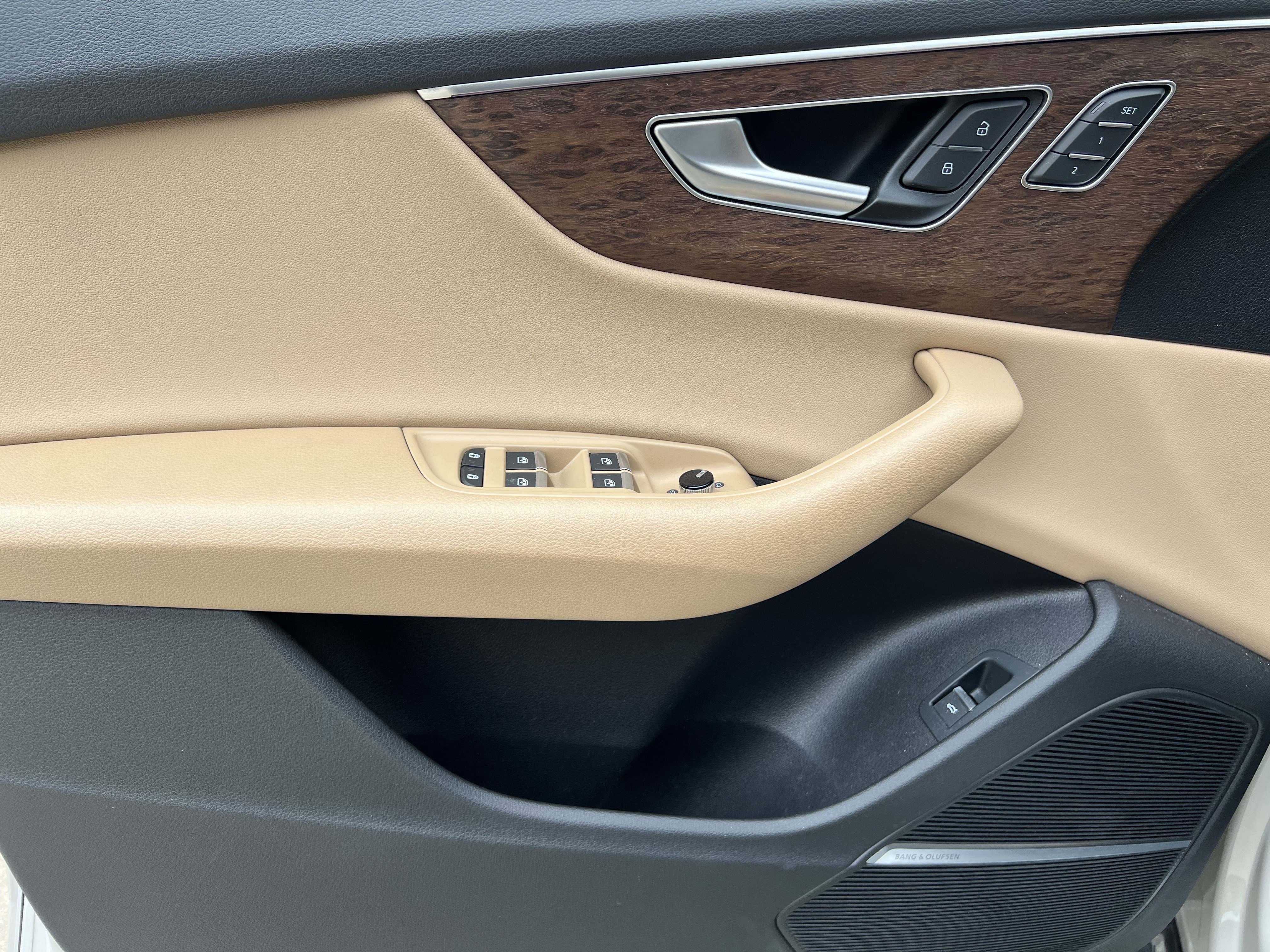 Used 2020 Audi Q8 Premium Plus w/ Premium Plus Package image 14