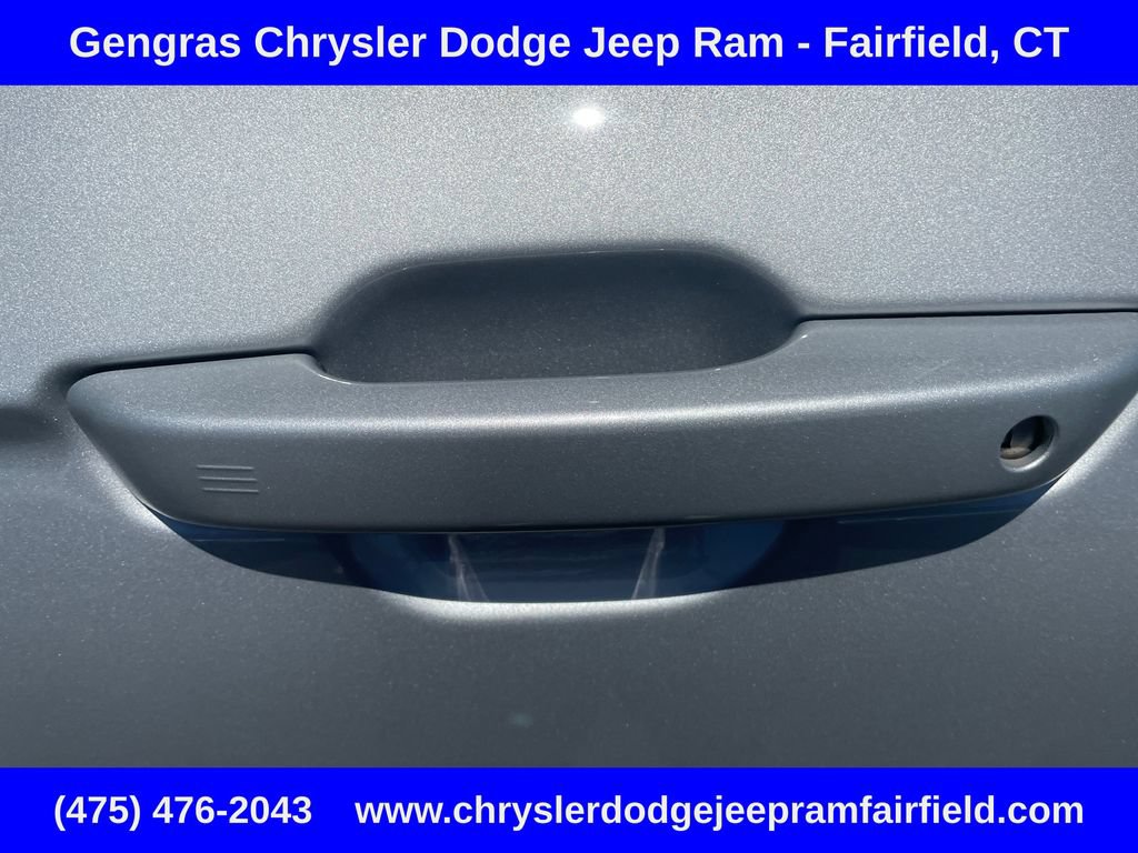 Certified 2024 Jeep Grand Cherokee Altitude AWD/4WD image 42