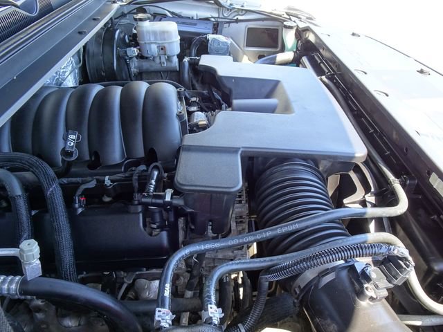 Used 2018 Chevrolet Suburban LT AWD/4WD image 39