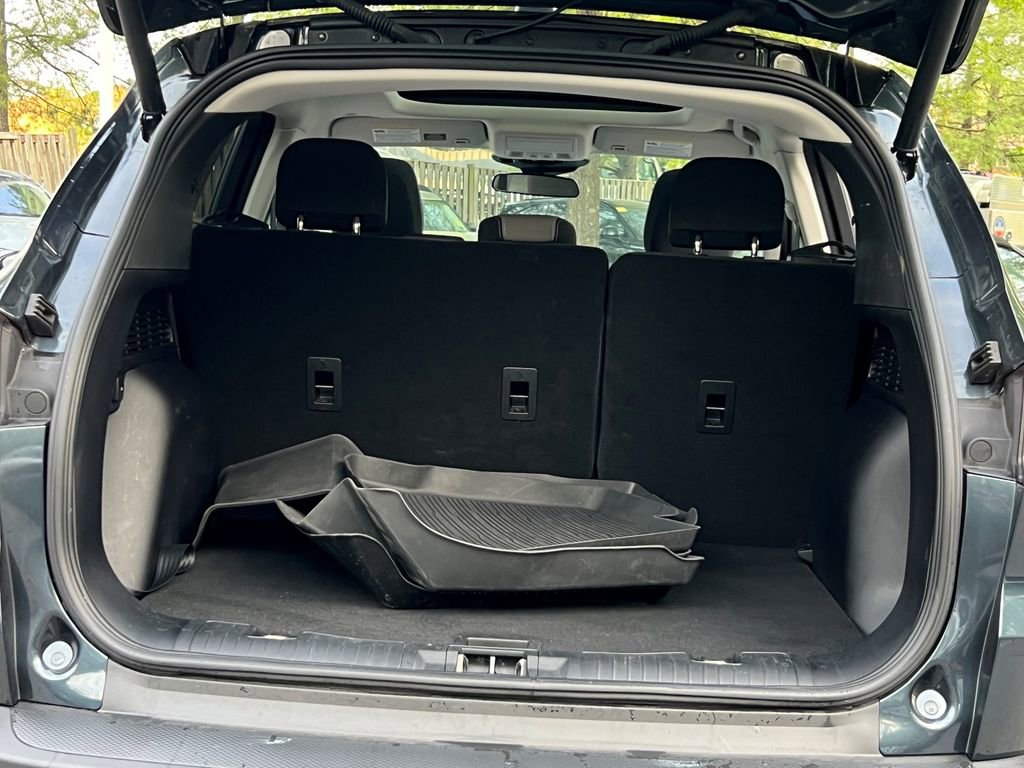 Used 2022 Ford Escape SE w/ SE Sport Appearance Package image 15