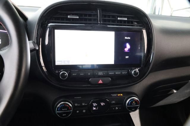 Used 2025 Kia Soul GT-Line image 18