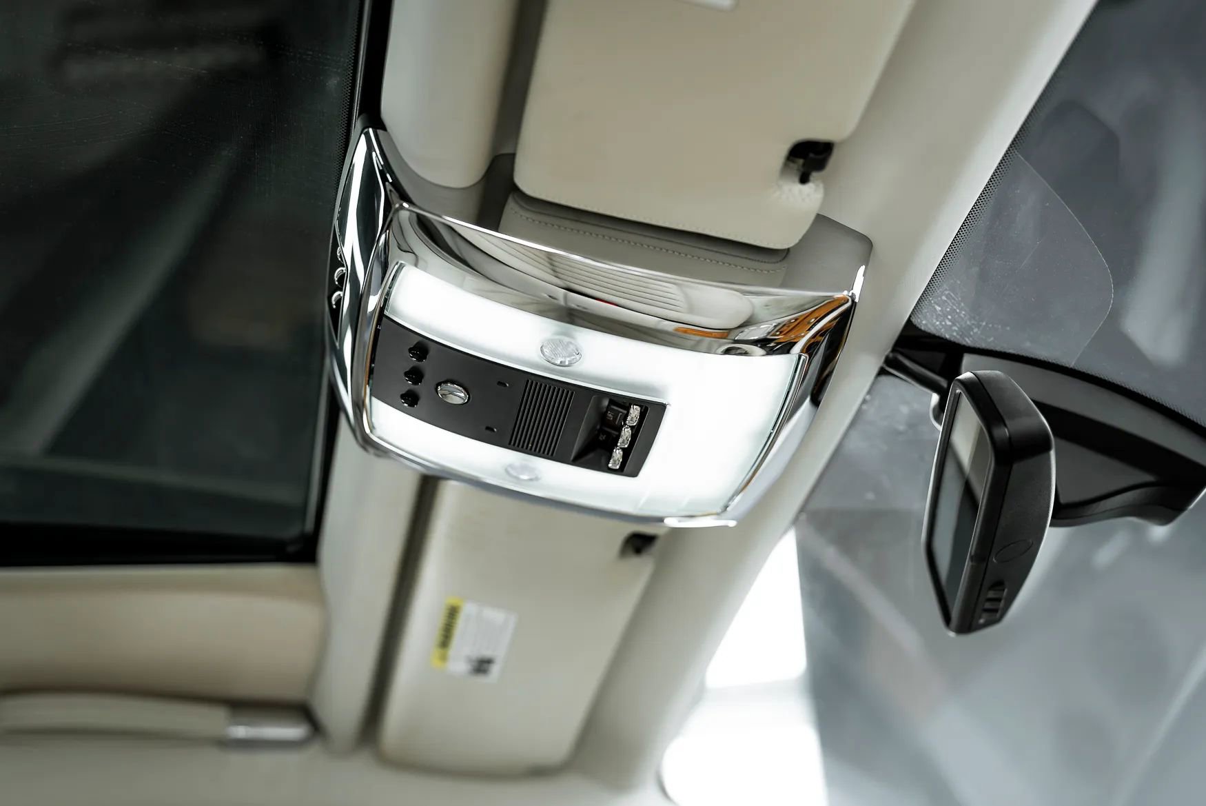 Used 2009 Rolls-Royce Phantom Sedan image 38