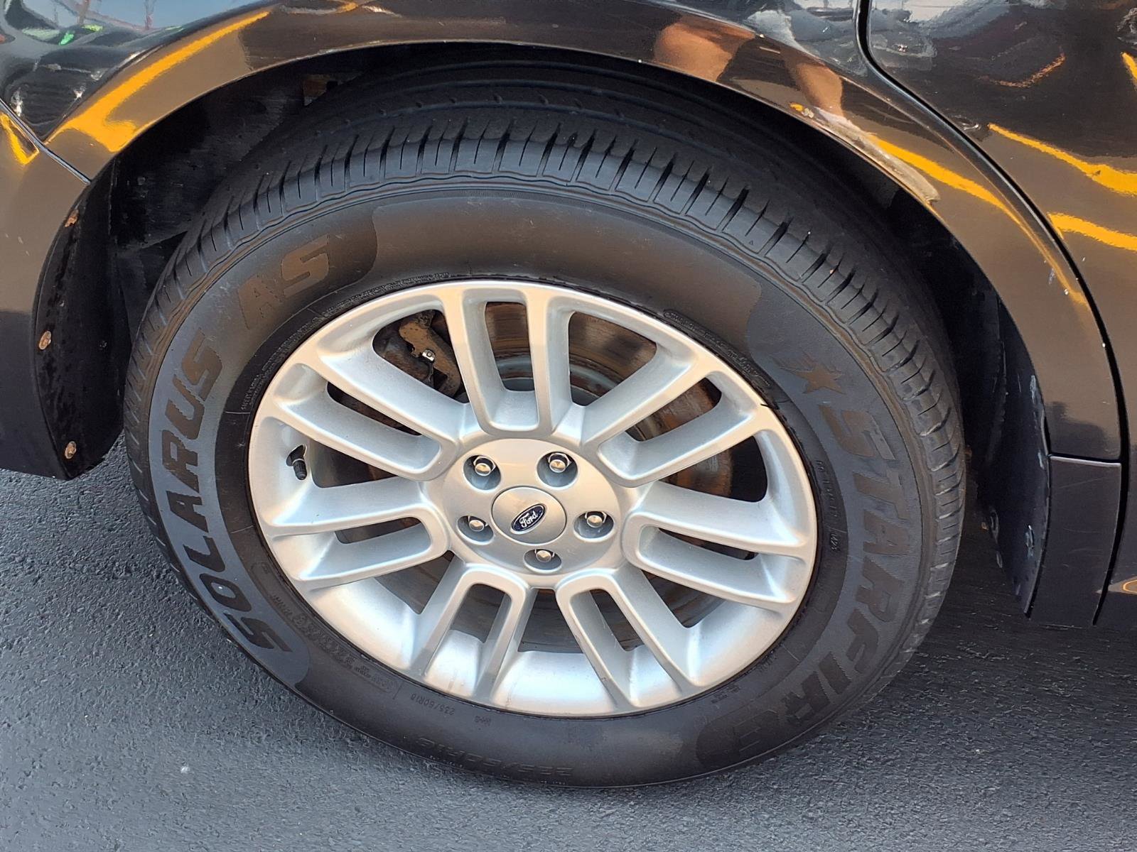 Used 2013 Ford Flex SEL AWD/4WD image 25