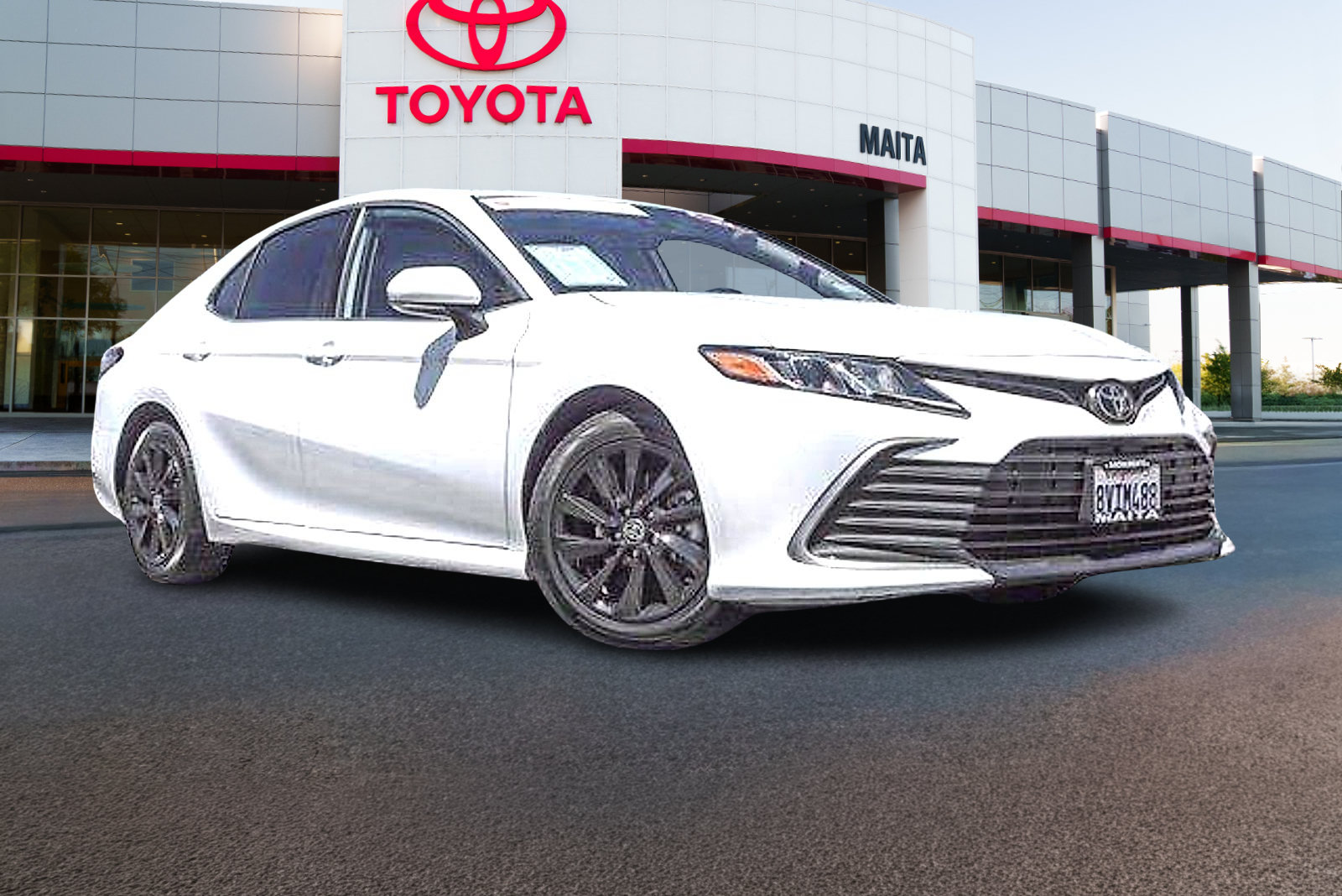 Used 2021 Toyota Camry LE w/ Convenience Package FWD image 1