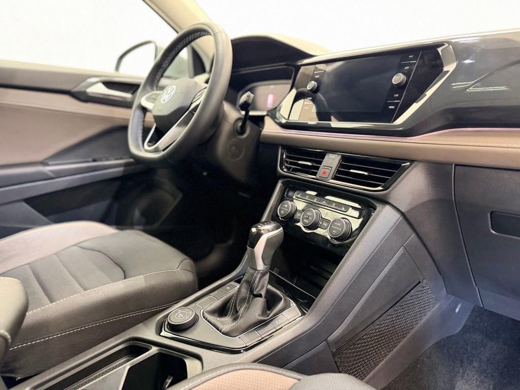 Used 2023 Volkswagen Taos SEL AWD/4WD image 17