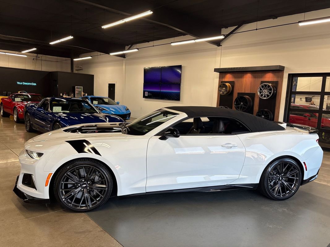 Used 2018 Chevrolet Camaro ZL1 image 5