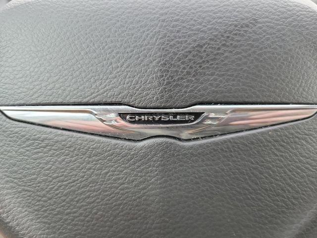 Used 2024 Chrysler Pacifica Touring-L image 29