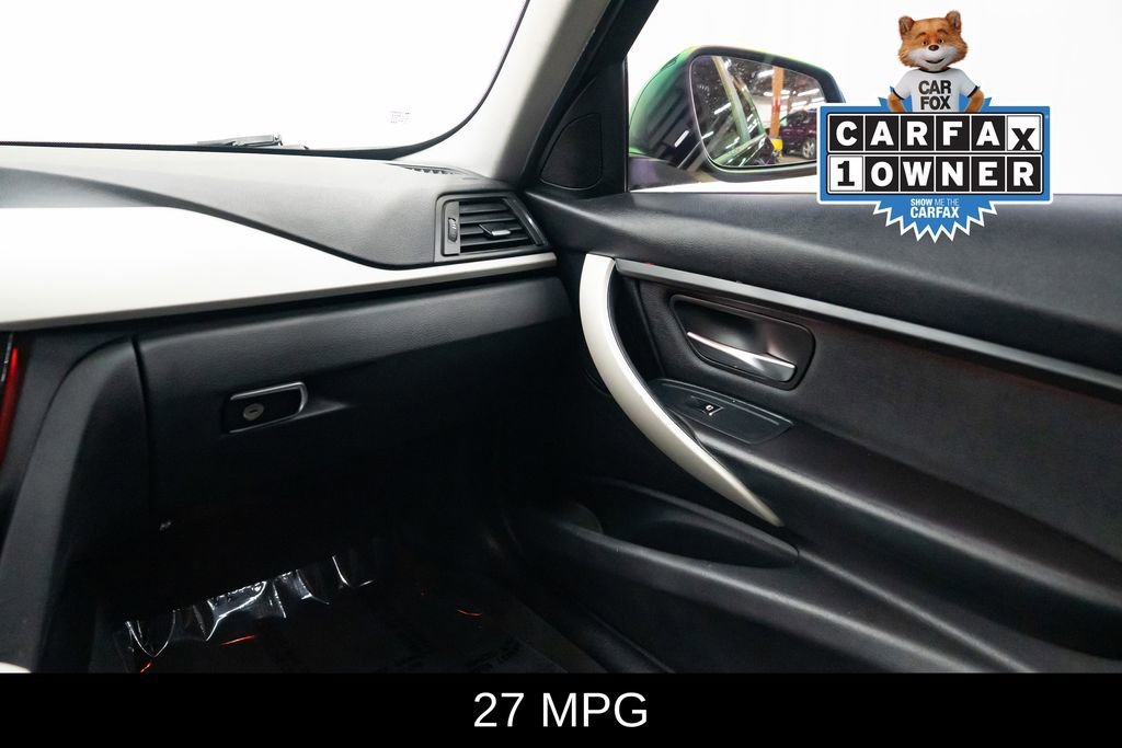 Used 2017 BMW 320i Sedan RWD image 10