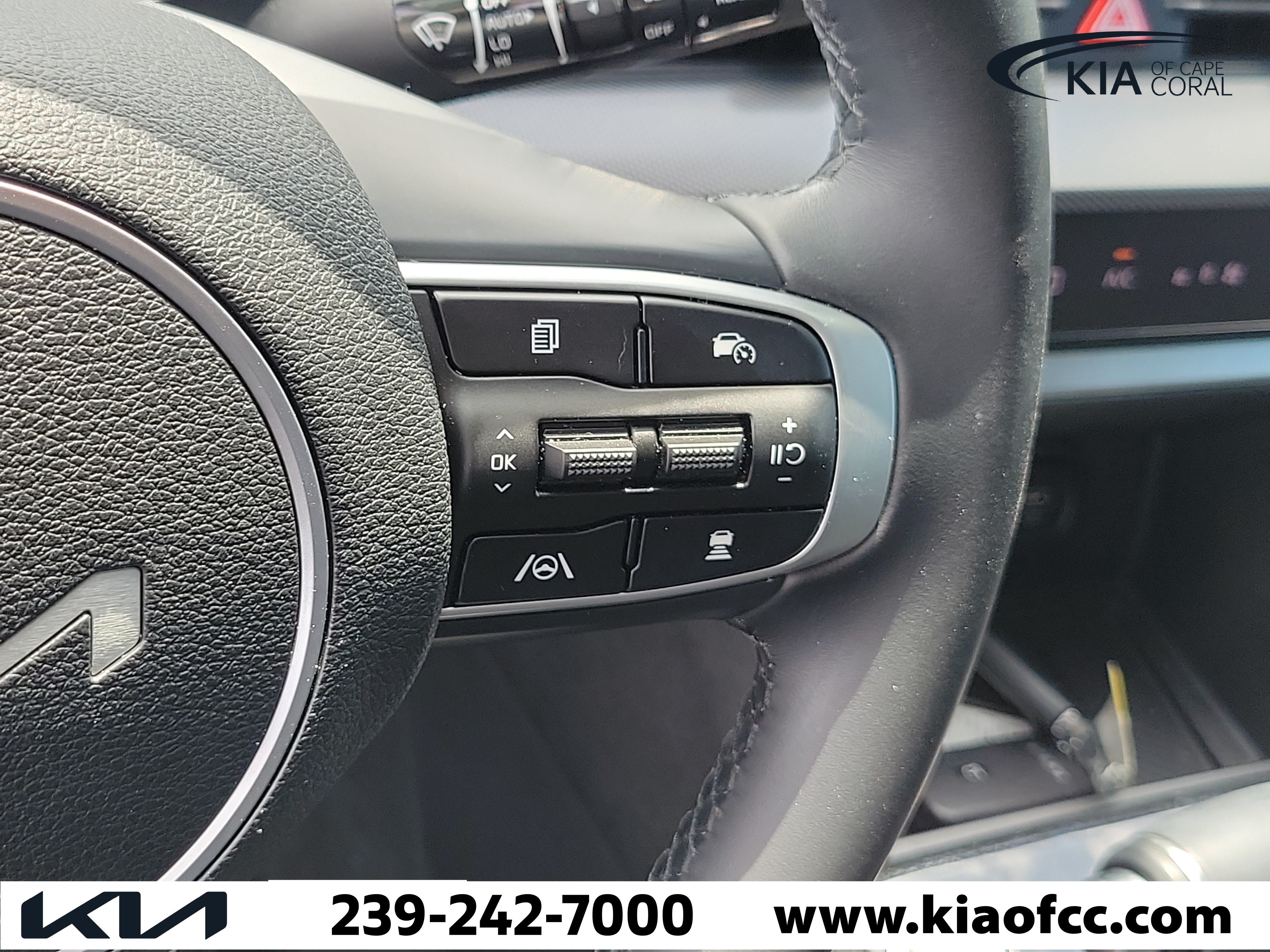Certified 2023 Kia Sportage SX FWD image 28
