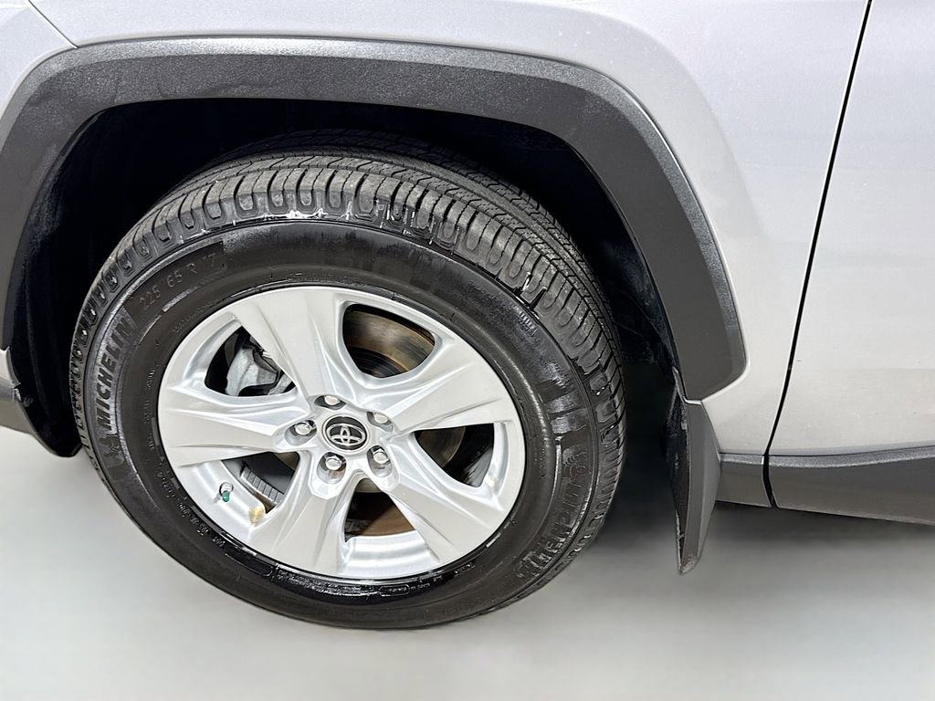 Certified 2019 Toyota RAV4 XLE image 31