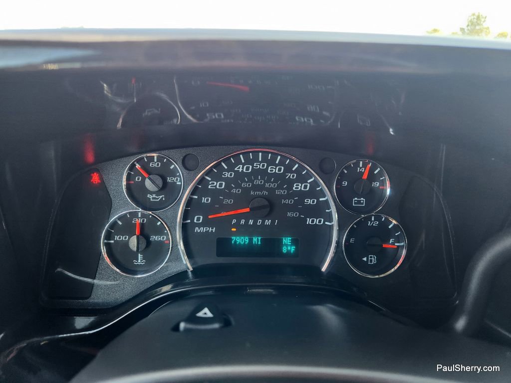 Used 2023 Chevrolet Express 2500 image 41
