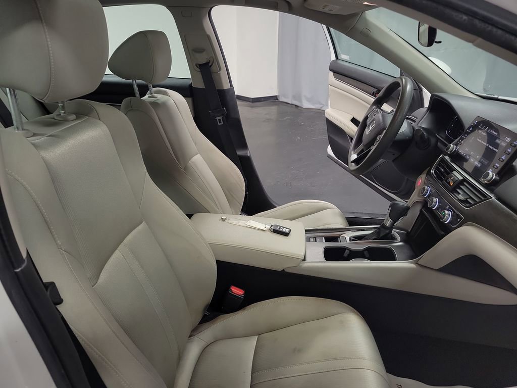 Used 2019 Honda Accord EX image 24