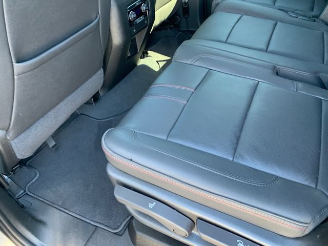 Used 2023 Chevrolet Tahoe RST AWD/4WD image 15
