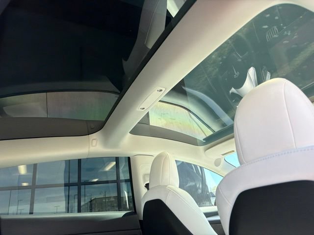 Used 2023 Tesla Model 3 Performance AWD/4WD image 16