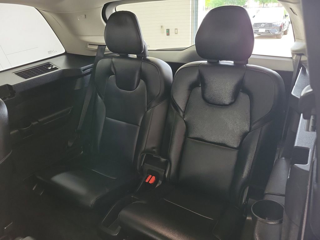 Used 2023 Volvo XC90 B5 Core w/ Protection Package Premier image 13