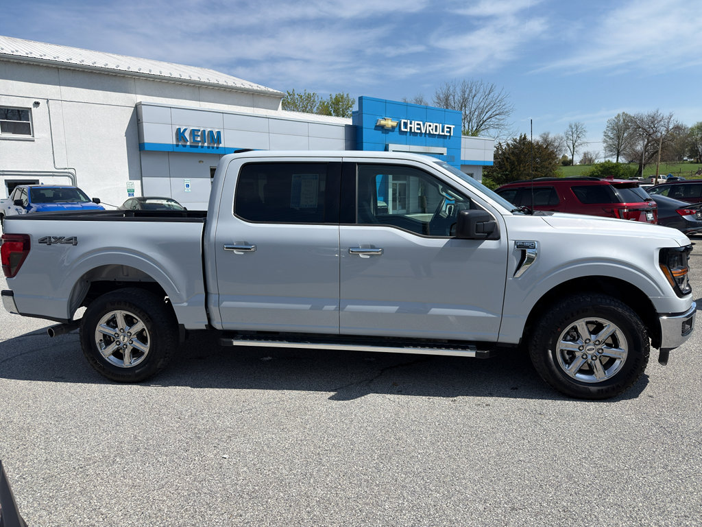 Used 2025 Ford F150 XLT w/ Equipment Group 301A Standard AWD/4WD image 4