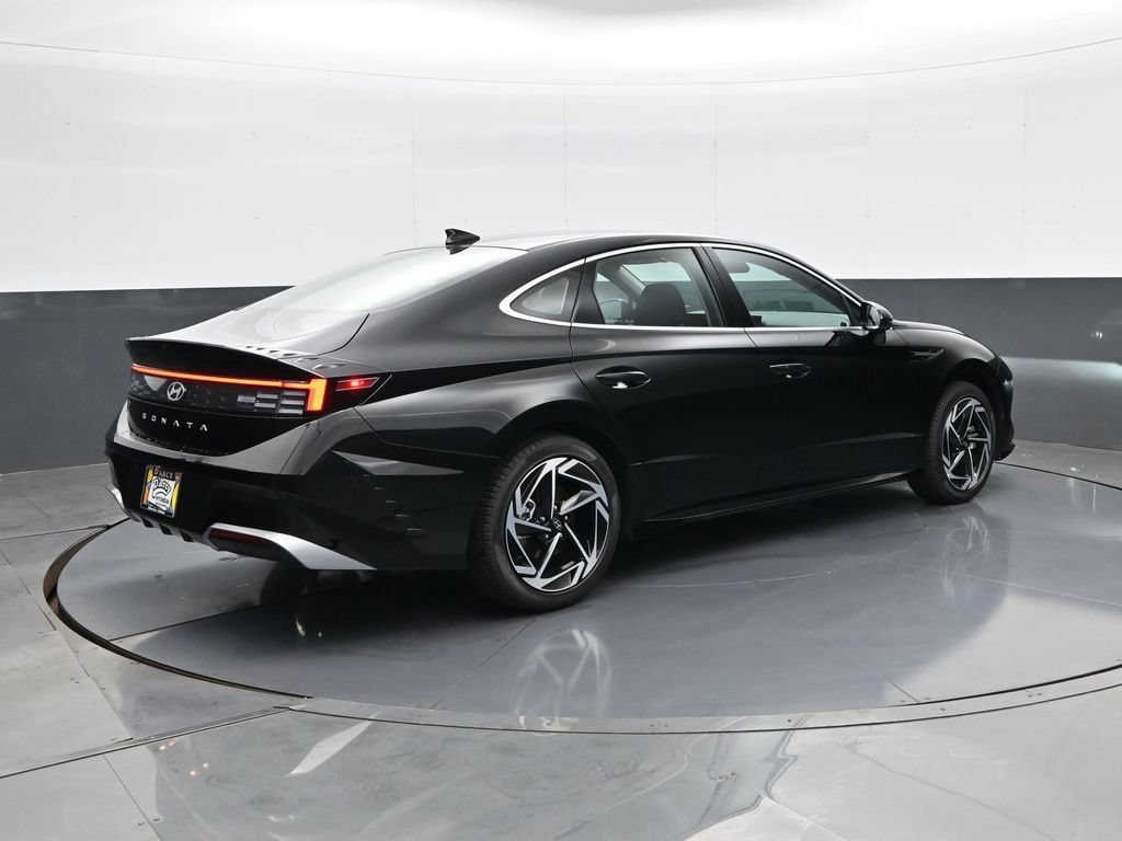 New 2026 Hyundai Sonata SEL FWD image 5