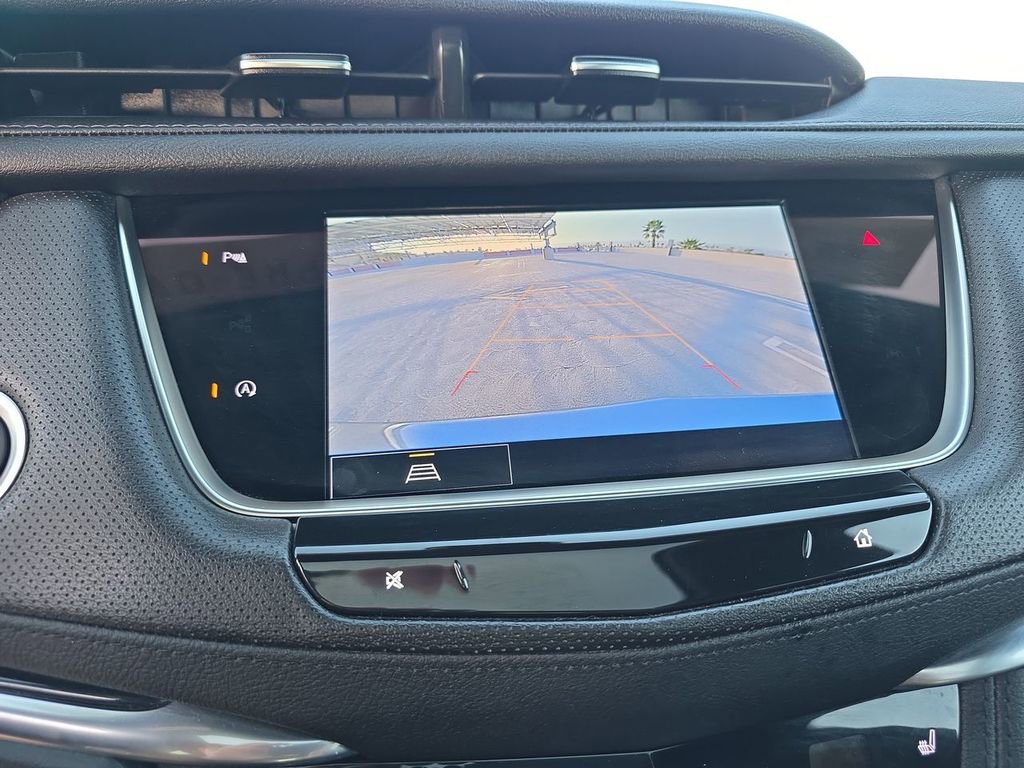 Used 2025 Cadillac XT5 Premium Luxury image 15