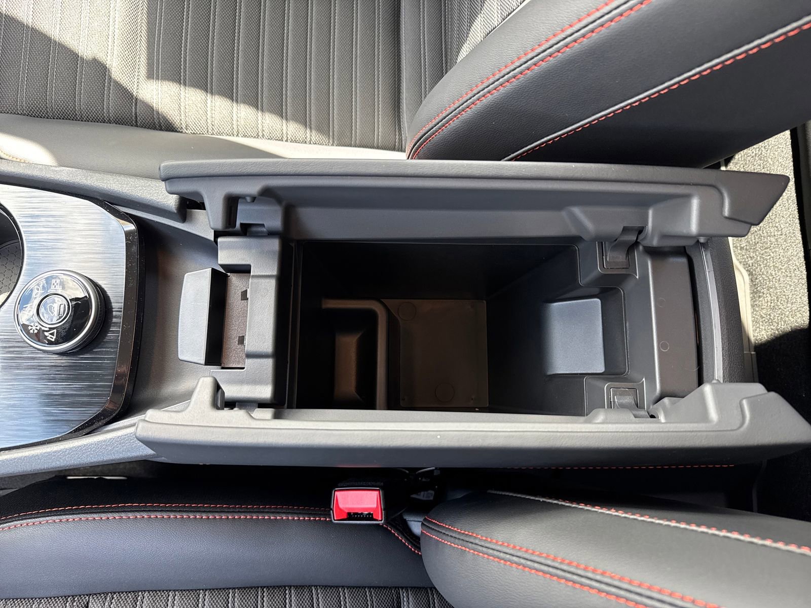 New 2026 Nissan Rogue SV AWD/4WD image 27