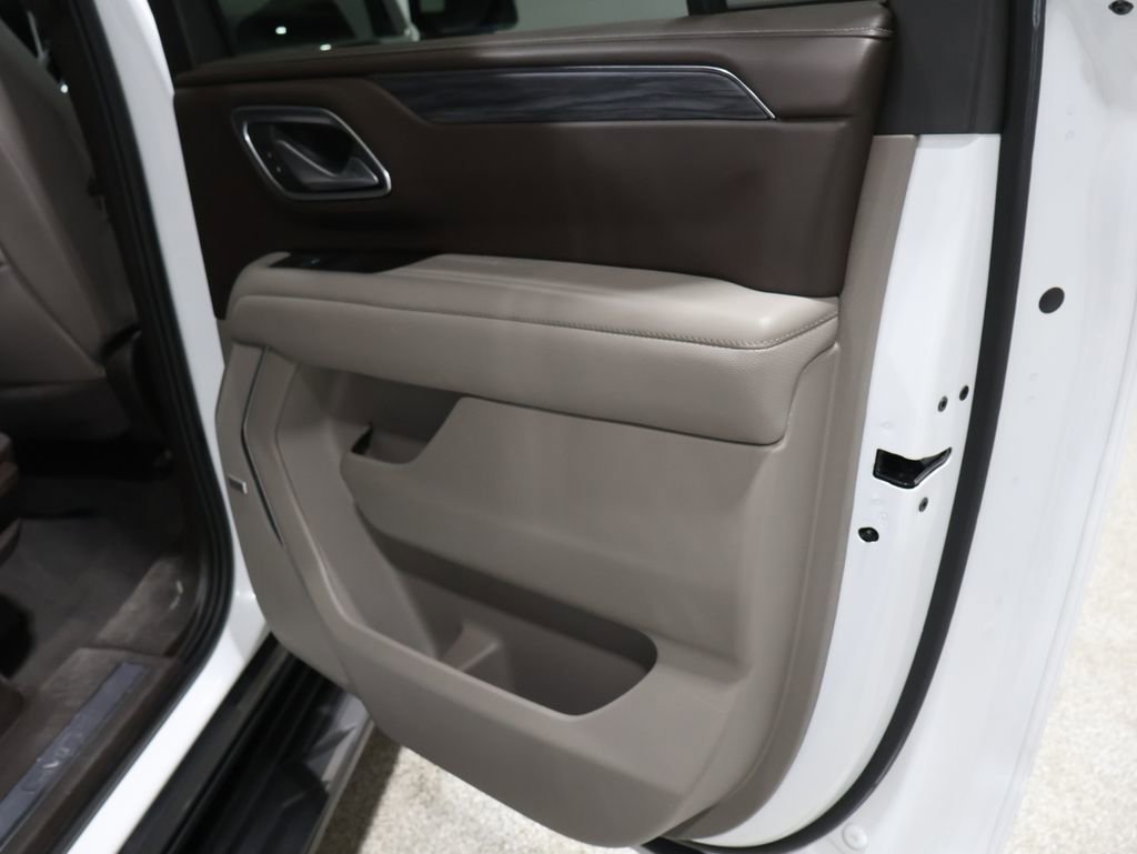 Used 2024 GMC Yukon XL SLT image 26
