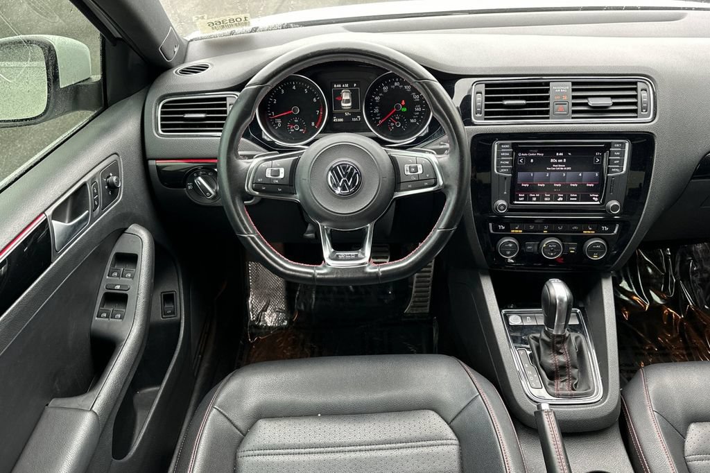 Used 2018 Volkswagen Jetta GLI FWD image 14