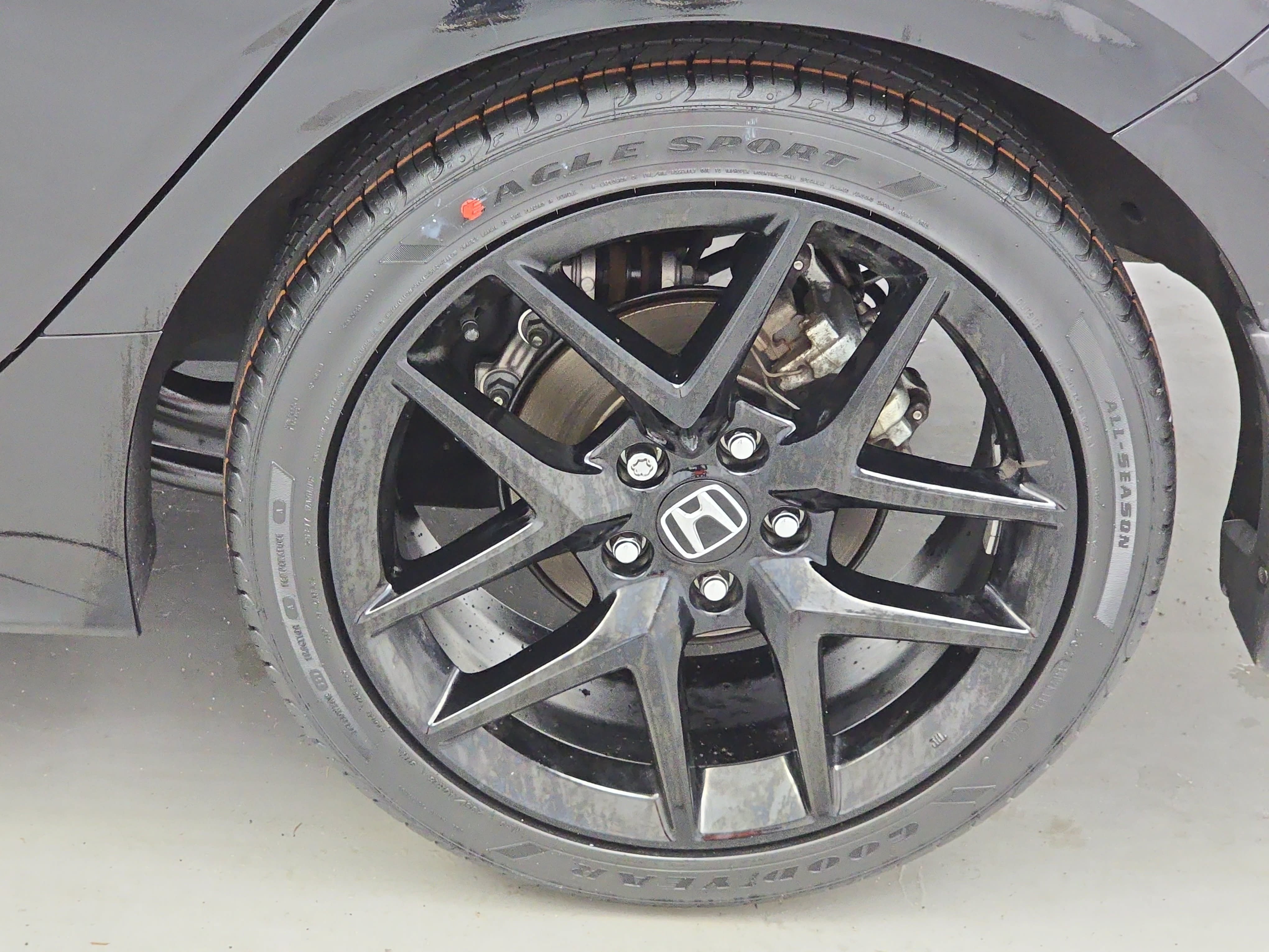 Used 2025 Honda Civic Sport image 32