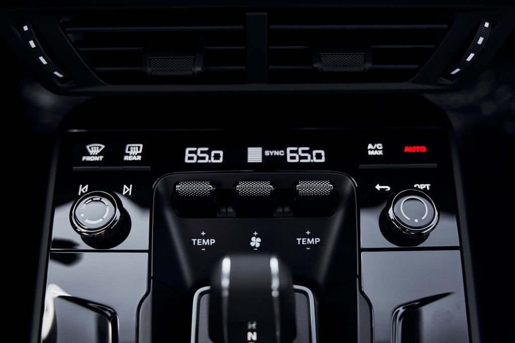 Used 2026 Porsche 911 Carrera 4 GTS AWD/4WD image 60