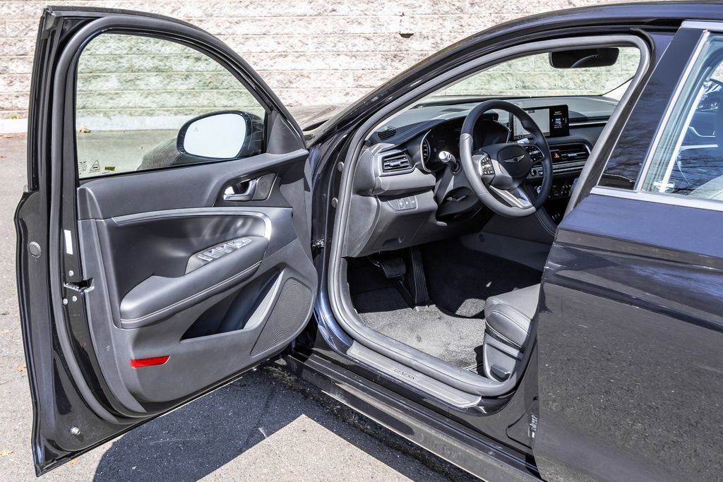 Used 2026 Genesis G70 2.5T image 22