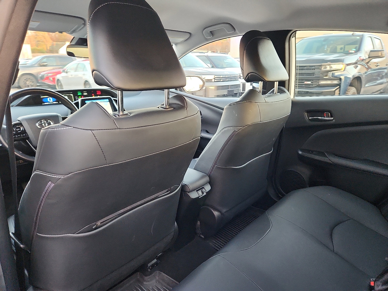 Used 2022 Toyota Prius Prime XLE image 24