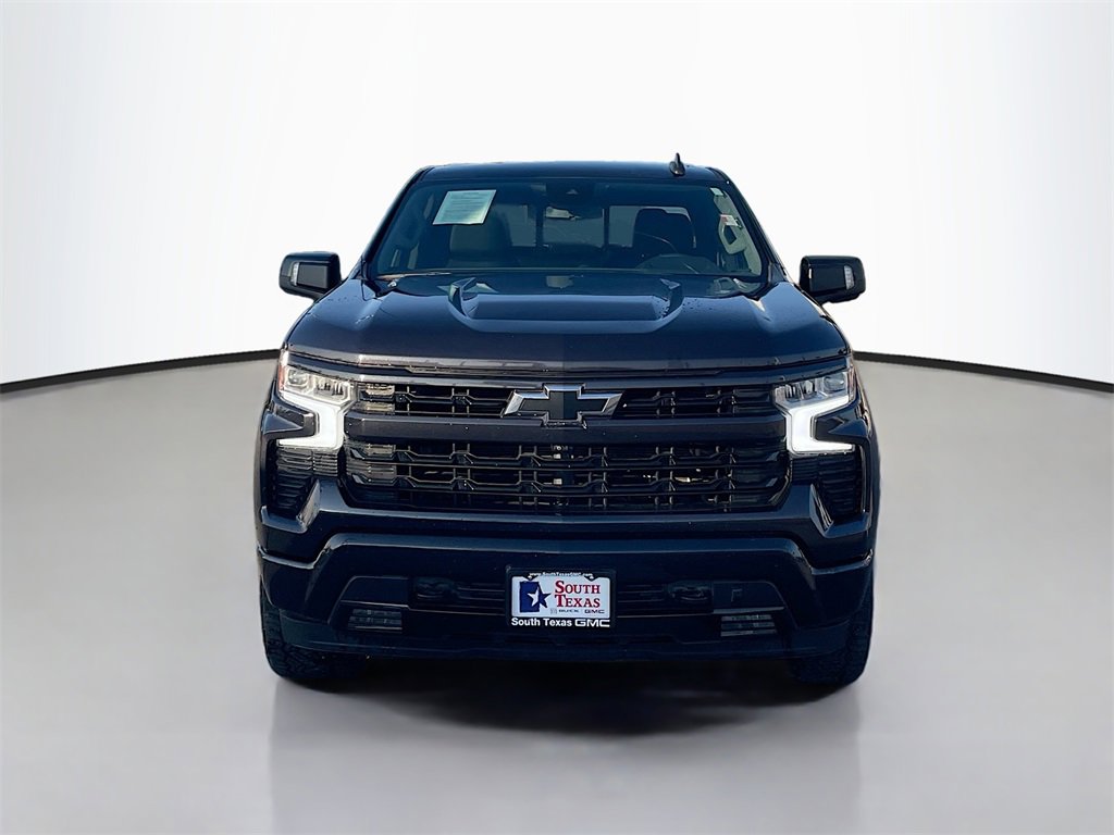 Used 2022 Chevrolet Silverado 1500 RST image 2