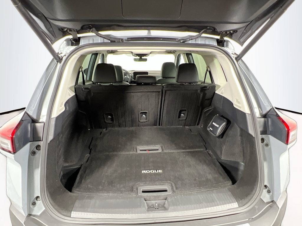 Used 2023 Nissan Rogue SL w/ SL Premium Package image 26