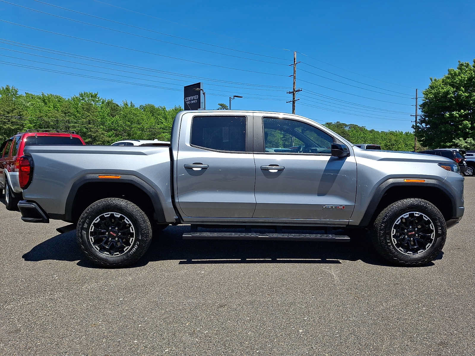 Used 2026 GMC Canyon AT4 w/ Technology Plus Package AWD/4WD image 7